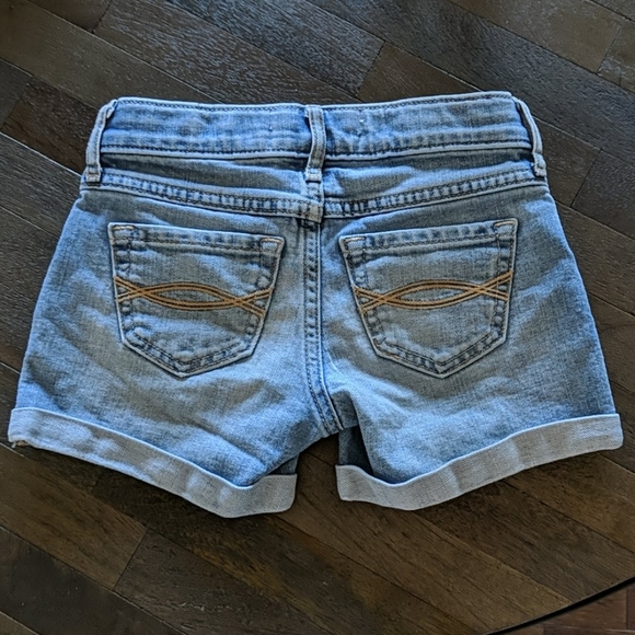 Abercrombie kids denim midi shorts - Picture 2 of 6